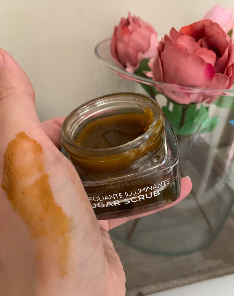 Sugar Scrub Esfoliante Illuminante all’olio di semi d’uva di L’Oreal Paris
