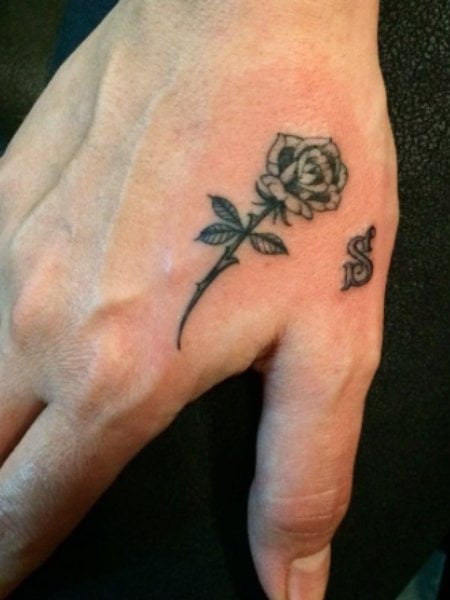 Fiore piccolo tattoo