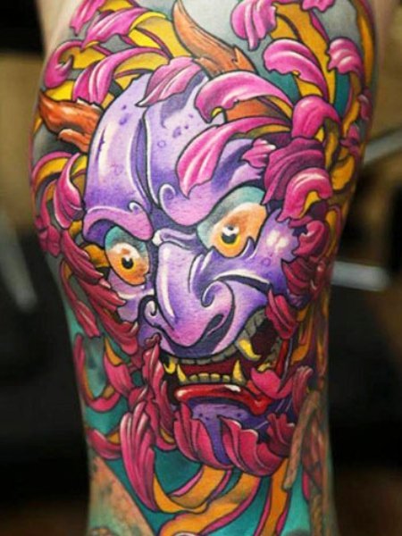 tatuaggio Giapponese con colore viola