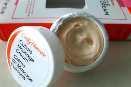 Crema idratante per cuticole Sally Hansen