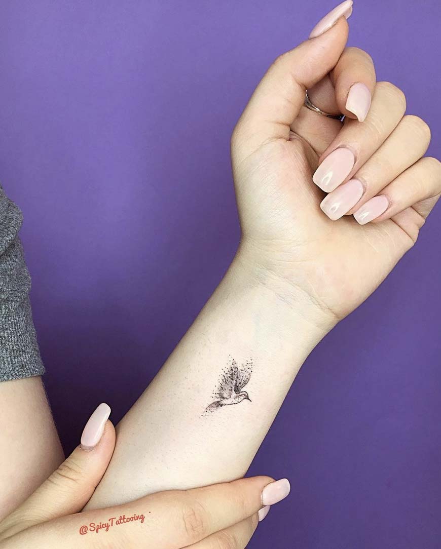 Tatuaggio con uccellino