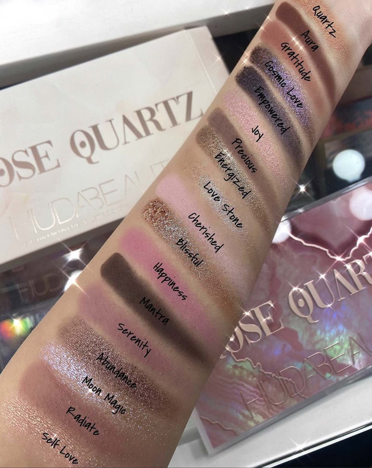 Huda Beauty Palette Rose Quartz swatches e colori