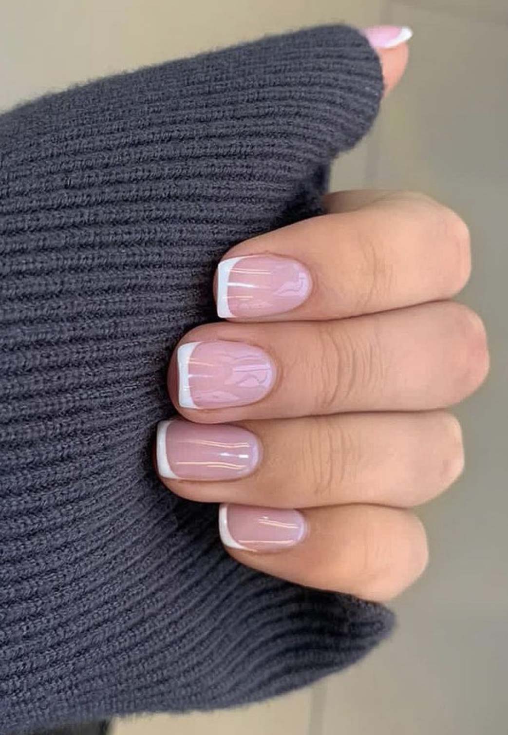 Micro French Manicure