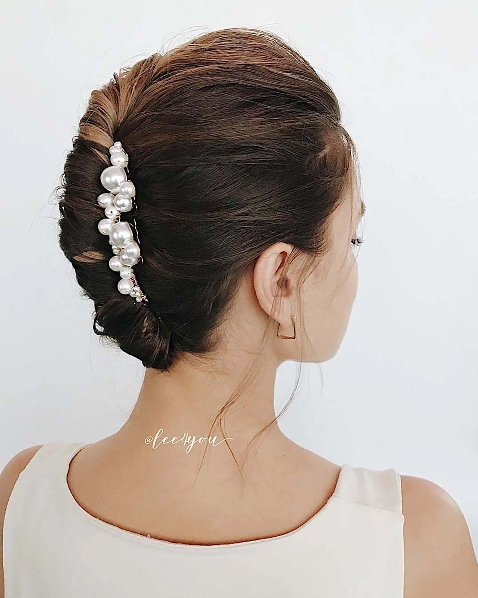 Acconciature da sposa per capelli corti 2023: Foto e guida 8 Acconciature raccolte attorcigliate