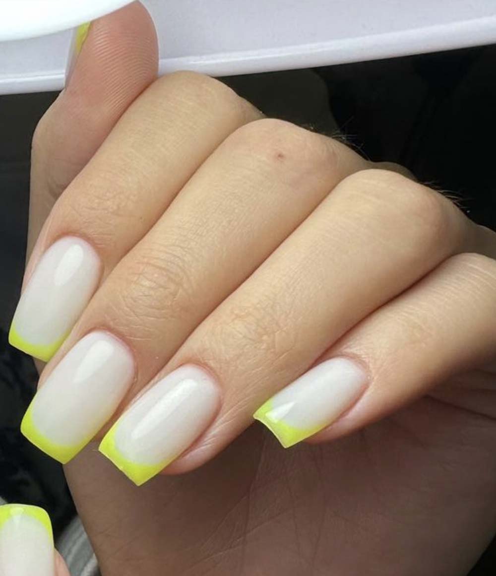 Unghie French Fluo base milky