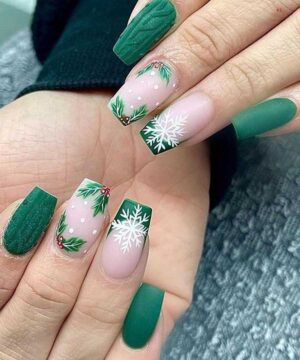 unghie French opache verde bosco