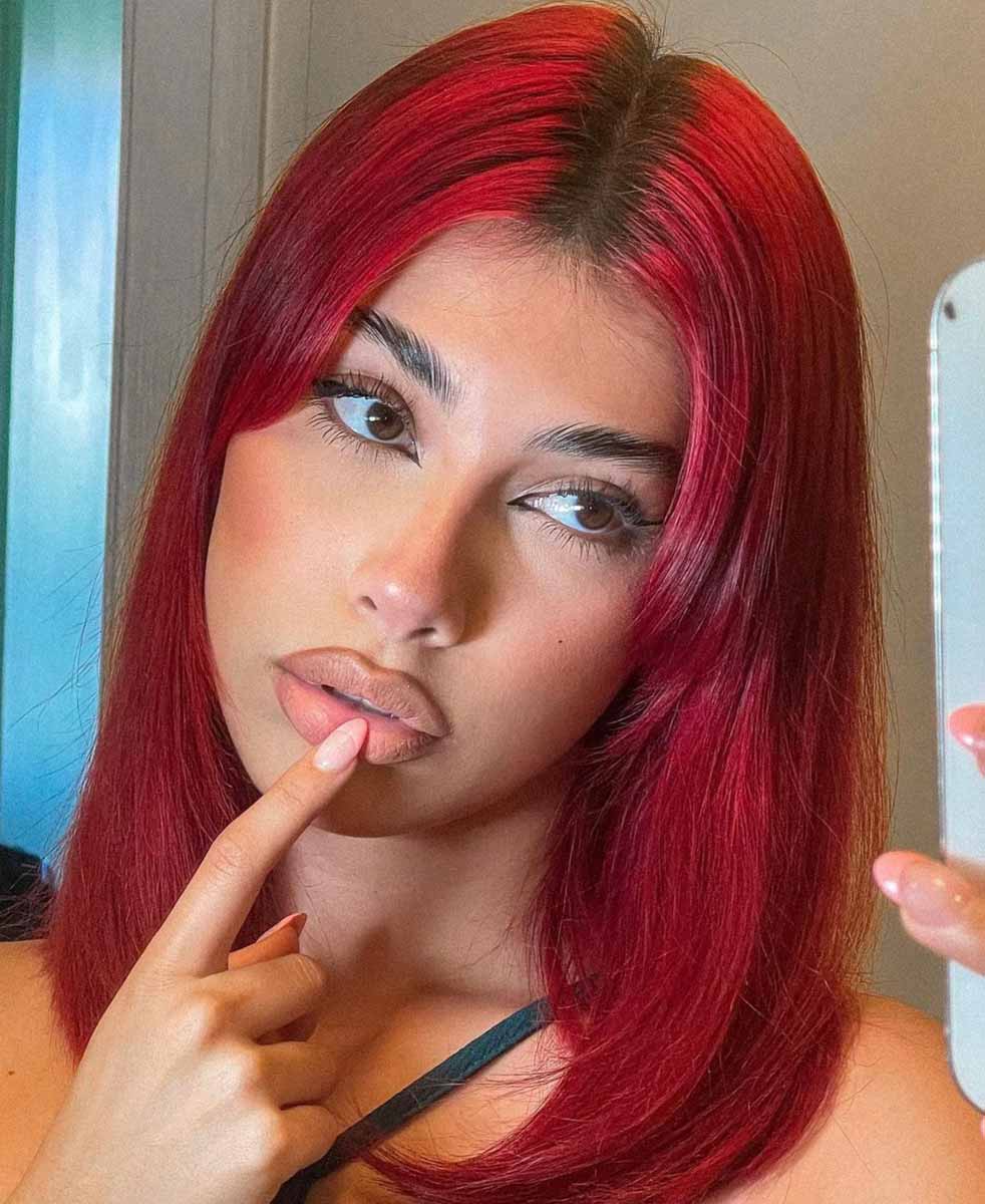 Taglio capelli rossi con ricrescita ideali per ragazze giovani