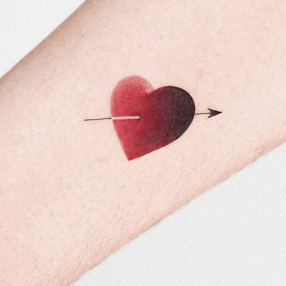 Tatuaggio cuore: 50 FOTO idee uniche e significati 3 tatuaggio cuore semplice 4