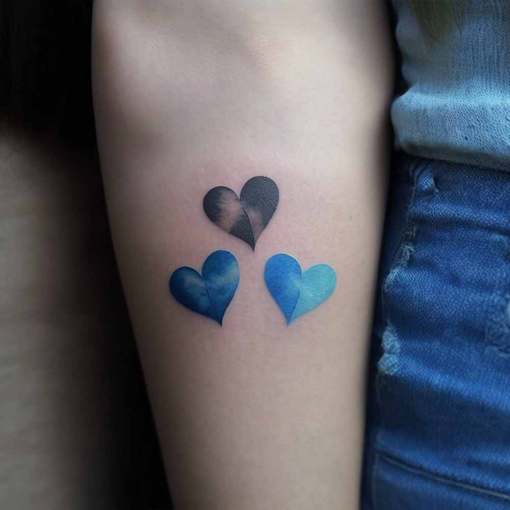 Tatuaggio 3 cuori semplici Tatuaggio 3 cuori semplici