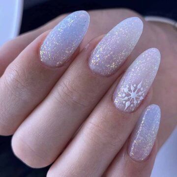Unghie bianche Natale glitter con fiocco di neve