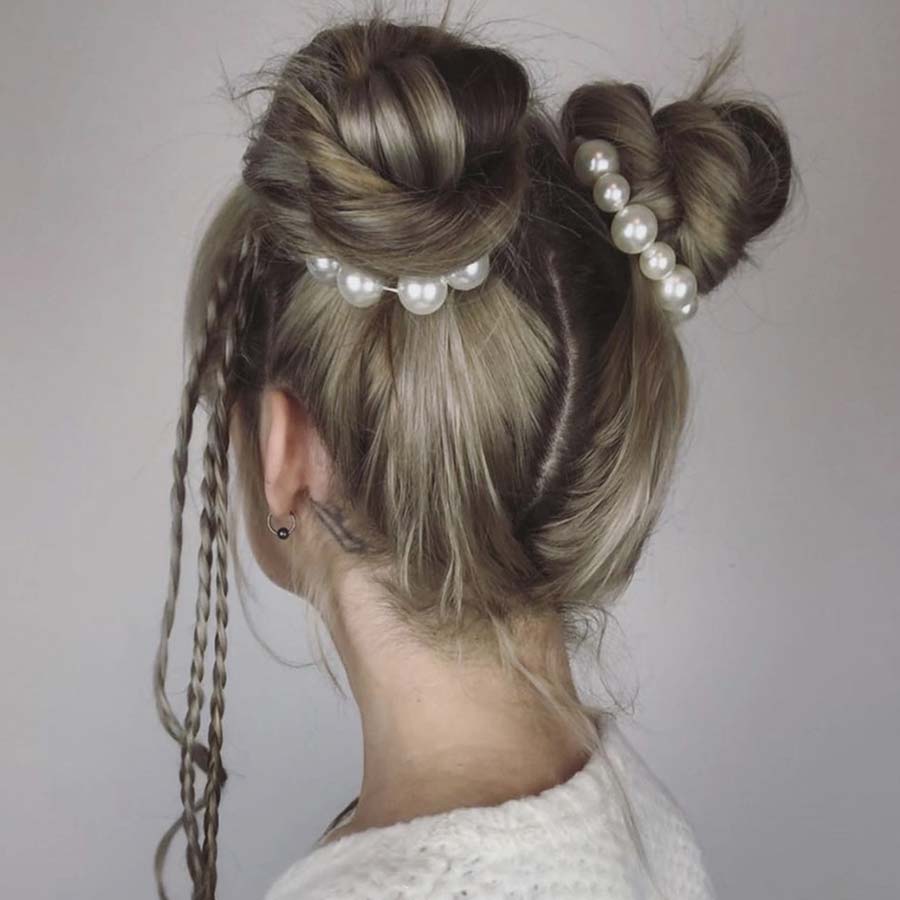 doppio chignon capelli biondi