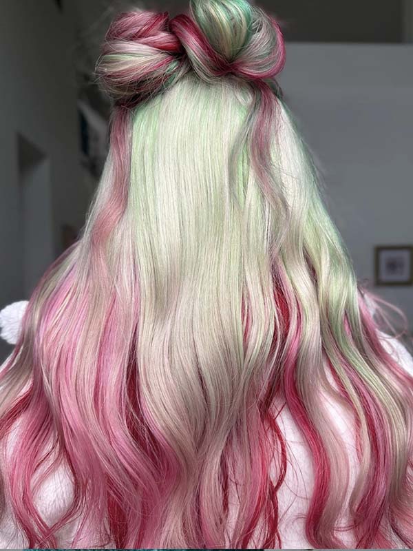 space bun capelli lunghi colorati