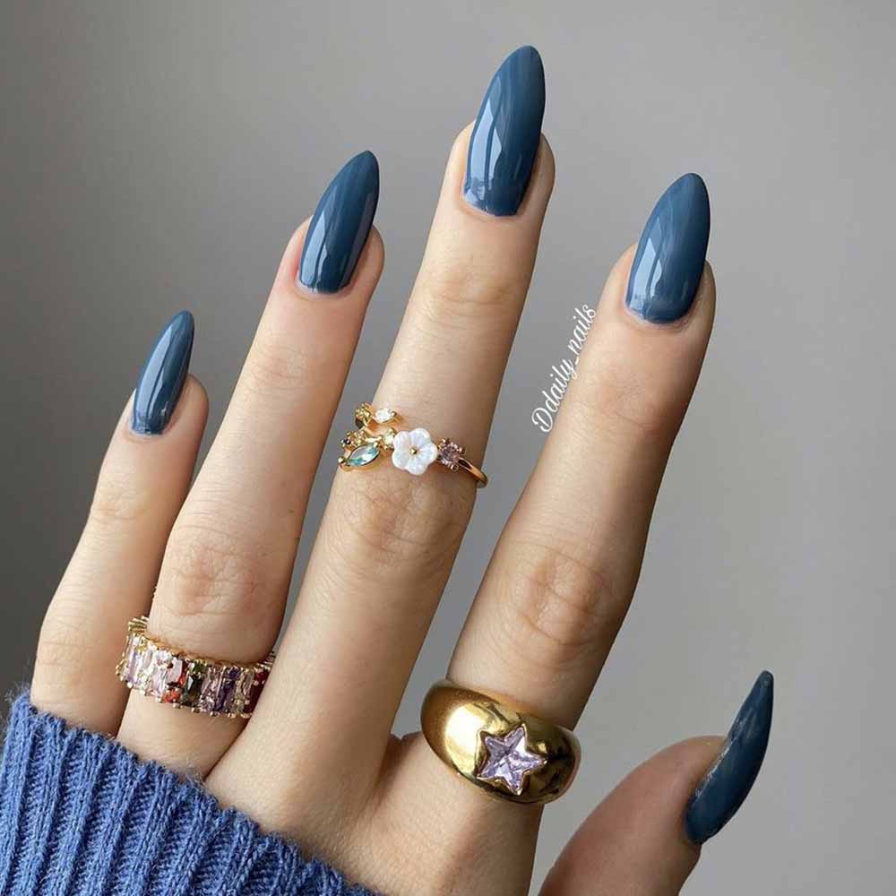 Unghie blu: 50 idee di tendenza da portare nel 2024 3 unghie blu denim