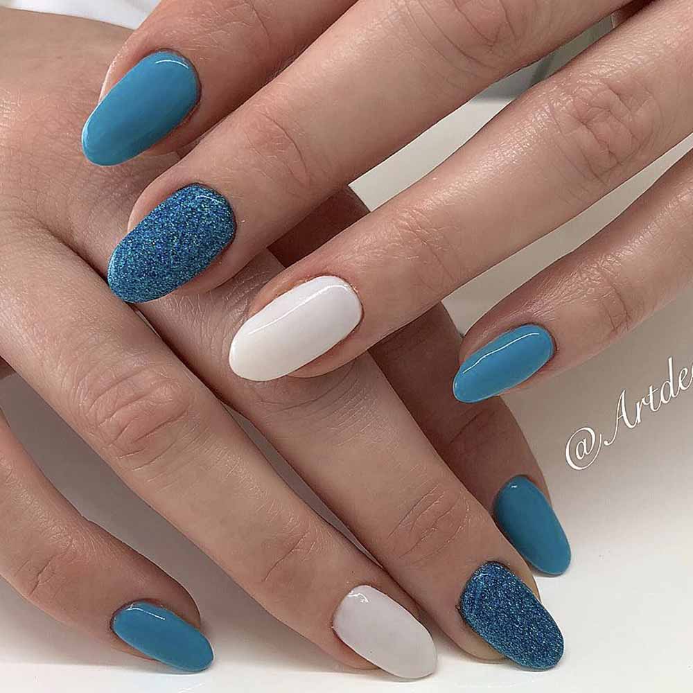 Unghie blu tiffany e bianco Unghie blu tiffany e bianco