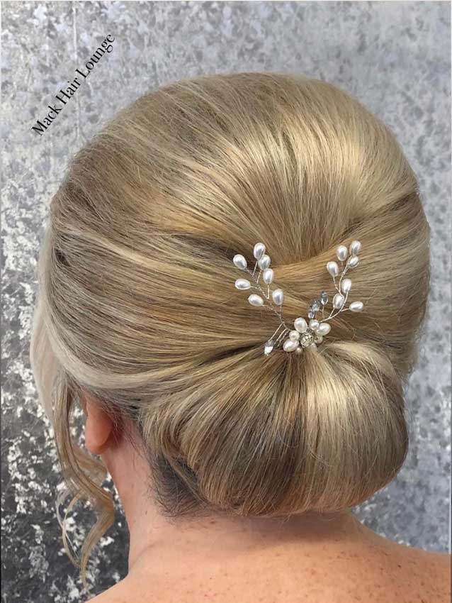 Chignon elegante con bouffant