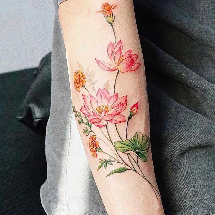 Tatuaggio fiori di Loto elegante Tatuaggio fiori di Loto elegante